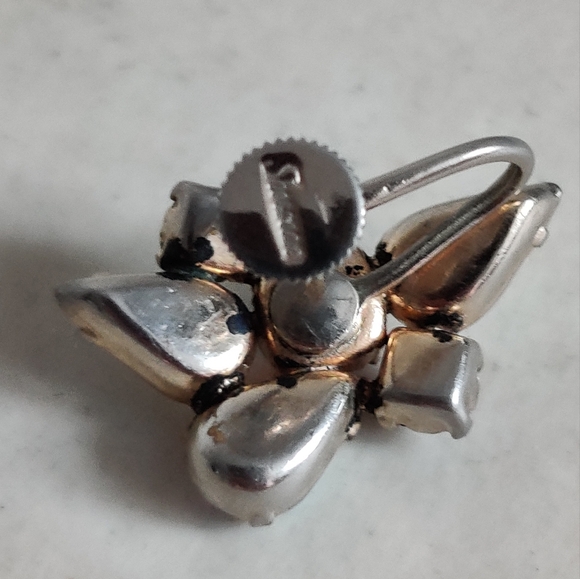 Sherman Single Earring - Picture 5 of 6